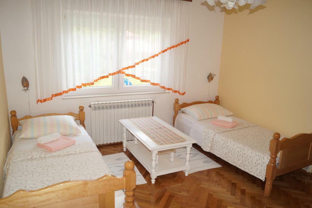 Apartment Drago Rakovica Esterno foto